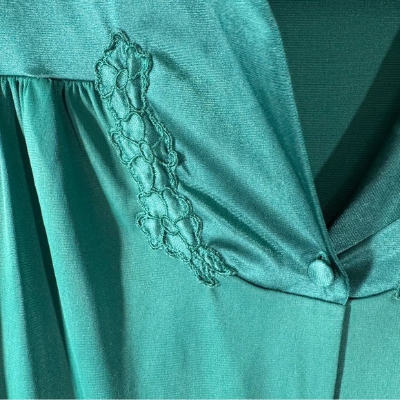 Vintage Vanity Fair Women's Green Button House Dress Nightgown Robe - Picture 4 of 12